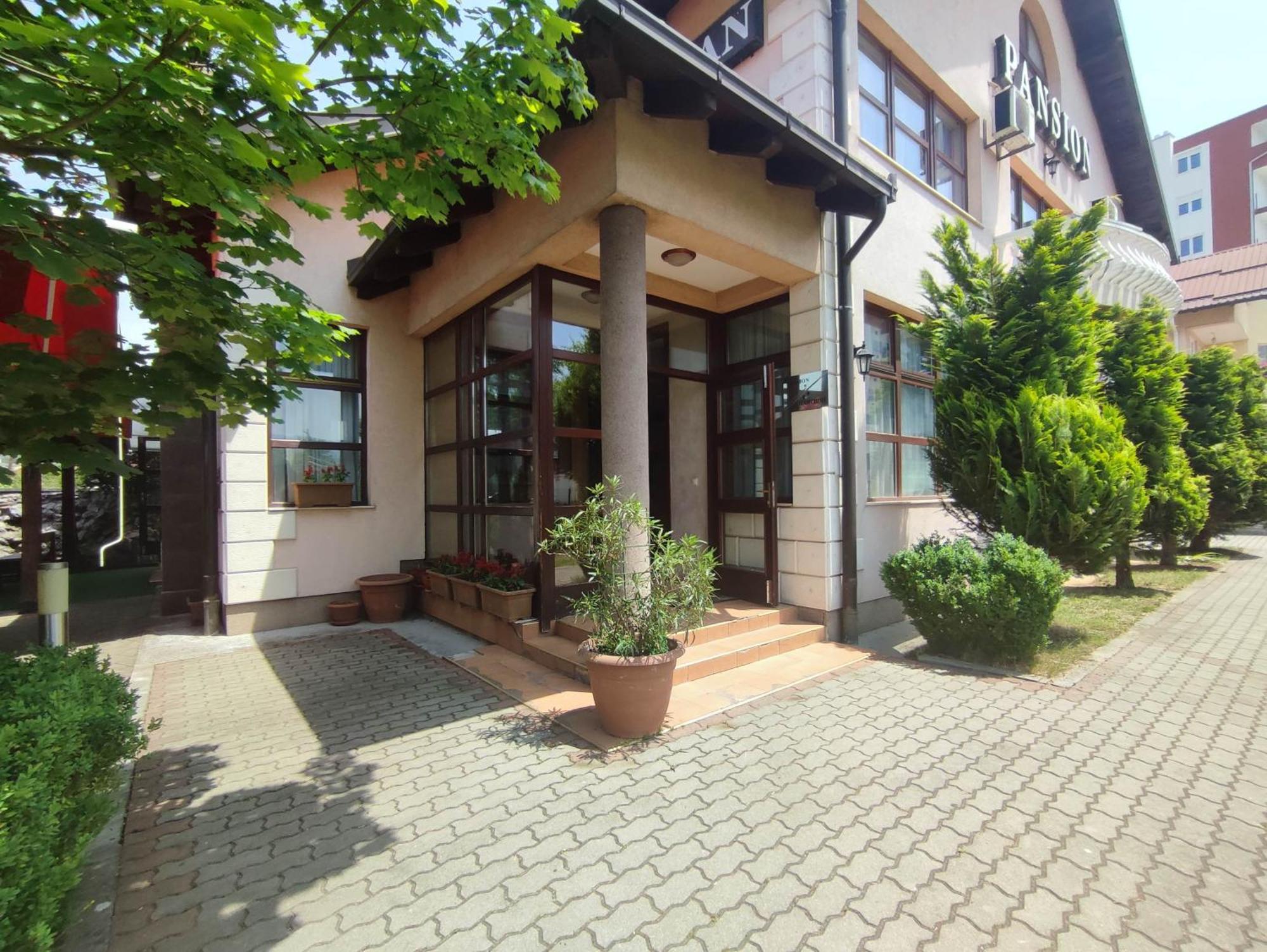 Pansion Kamin Bed & Breakfast Lukavica ภายนอก รูปภาพ