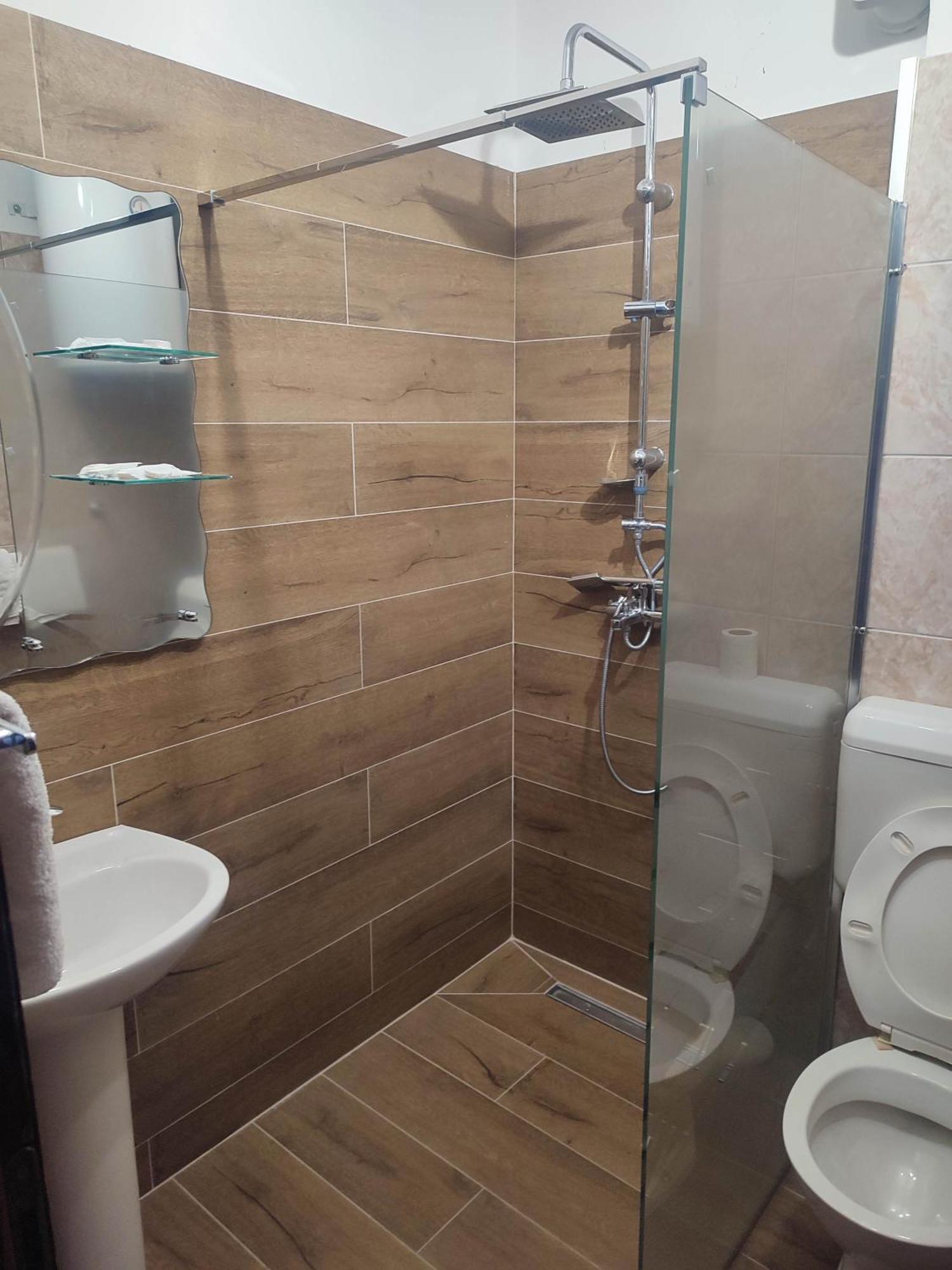 Pansion Kamin Bed & Breakfast Lukavica ภายนอก รูปภาพ